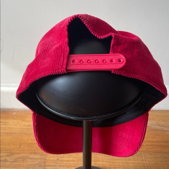 7-Eleven vintage Red Corduroy Cap excellent condition! - Picture 3 of 4
